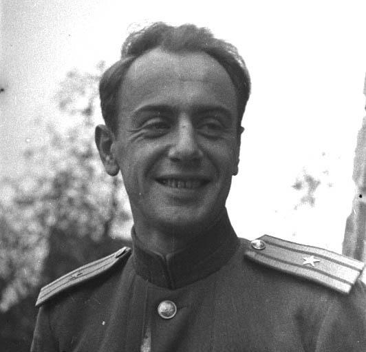 Е.А.Долматовский военкор